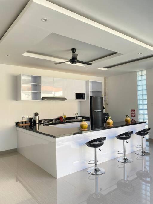 Villa Akmali Umalas 2Br With Private Pool & Jacuzzi Canggu Exterior foto